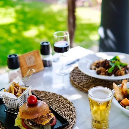 ホテル Dolce Luxury ボドルム