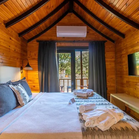 Dolce Luxury Hotel *